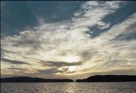 niebo nad Jeziorem Dobczyckim parę minut przed zachodem słońca