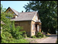Stary dom stojący w miejscu dawnego szpitala miejskiego (24.VIII.2003)