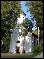Kościół Św. Jana w Starym Mieście otoczony wiekowymi lipami (24.VIII.2003)